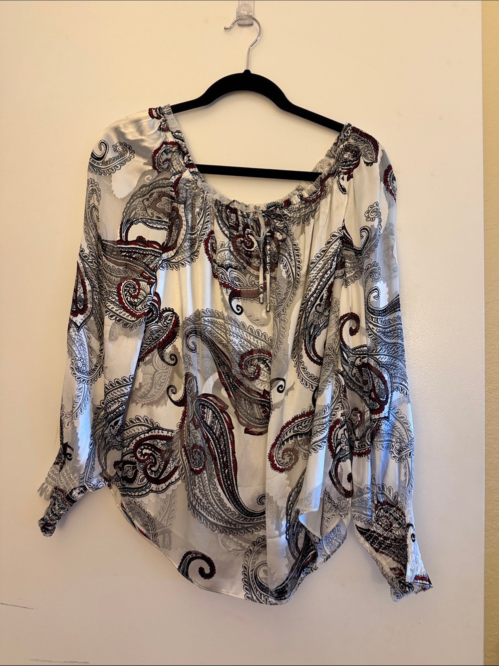 White Mountain White Paisley Peasant Blouse with Burgundy & Gray